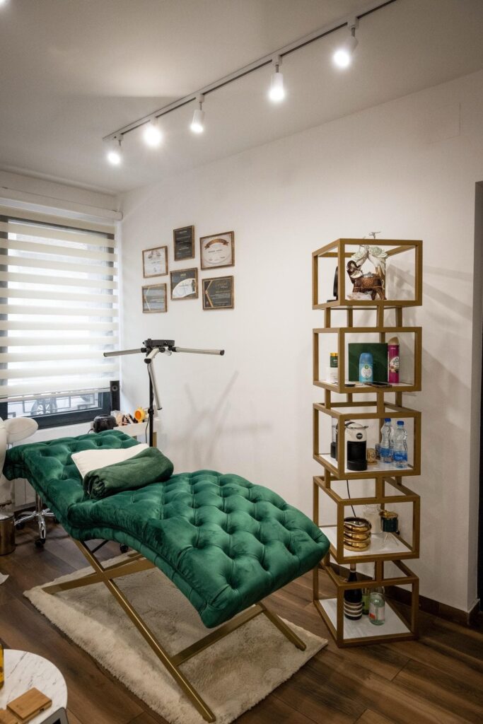 Miolift tretman lica u prostoru Alexandria